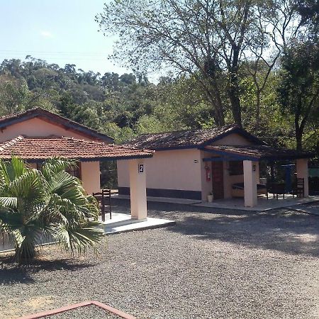 Pousada E Pesqueiro Trem Do Peixe Monte Alegre do Sul Zewnętrze zdjęcie